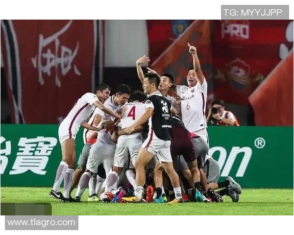 恒大与上港巴西球星对决引发的精彩赛事回顾与分析